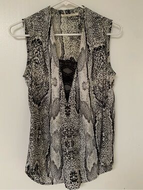 Daniel Rainn Black & White Snake-Print Top with Lace Detail
